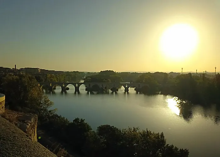 Mirador De Las Cigueenas